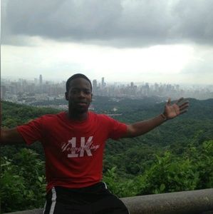 Meet your Posher, Lorenzo